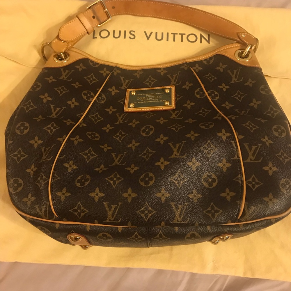 Authentic Louis Vuitton Galliera PM Monogram